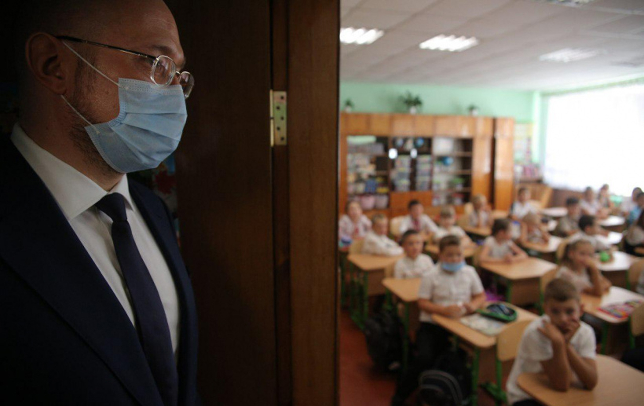 Снова под замок. Грозит ли украинцам жесткий карантин